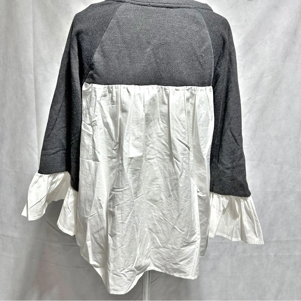 Pleione 3/4 Sleeve Sweatshirt Top